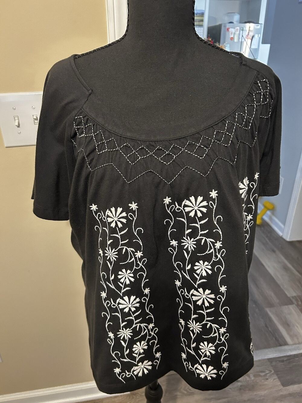 Vintage Boho Cottage Core Womens Floral embroidered top Sz XL